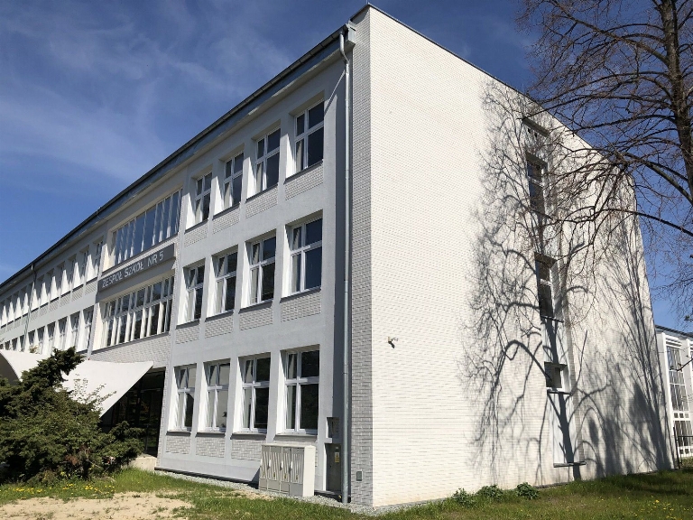 1100 Istria (school, Tychy)